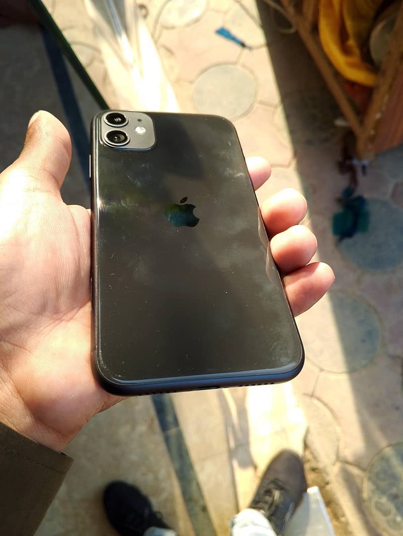 Apple iPhone 11 7
