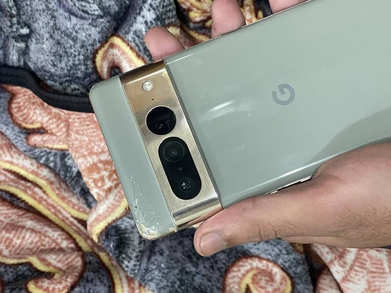 Google Pixel 7 Pro 4