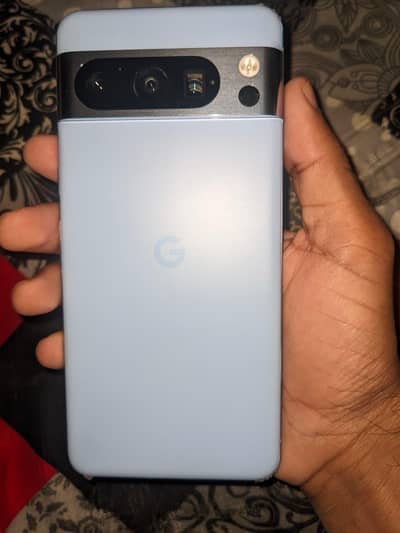 Google Pixel 8 Pro