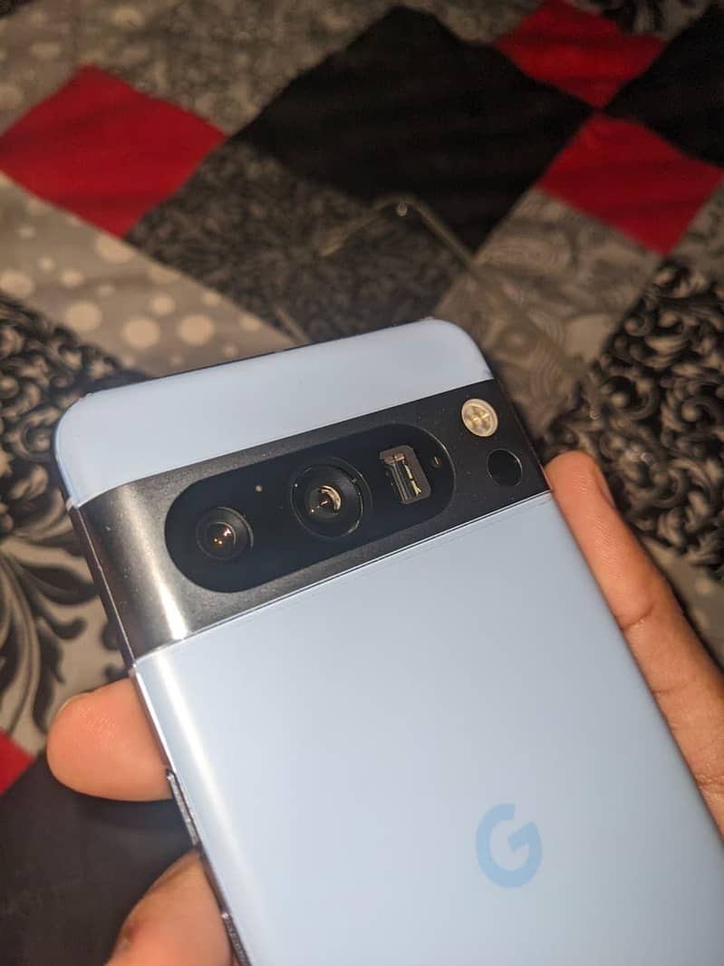 Google Pixel 8 Pro 2