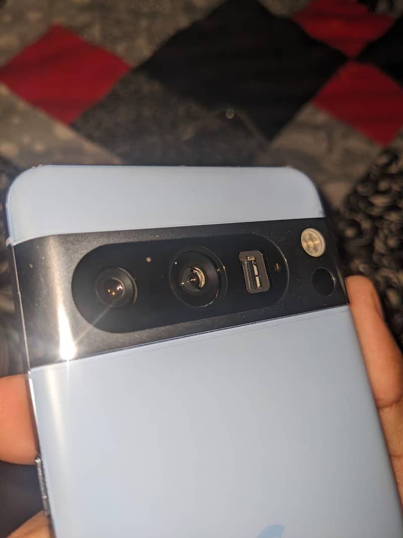 Google Pixel 8 Pro 3