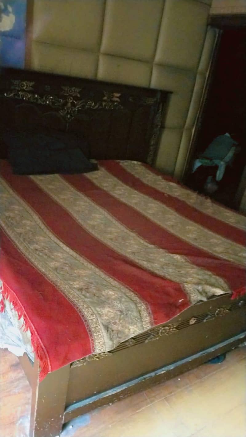 wooden bed 1