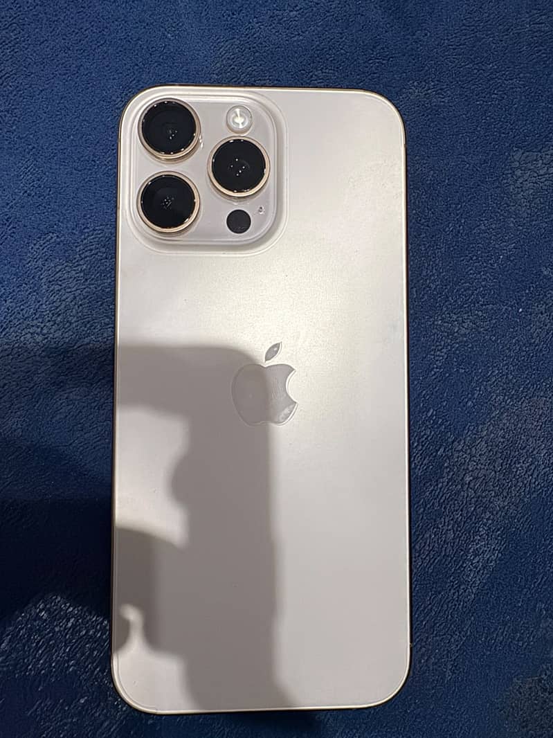Apple iPhone 16 Pro Max JV 4