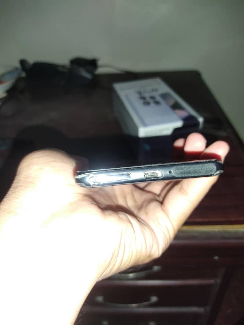 Xiaomi Redmi Note 14 Pro 3