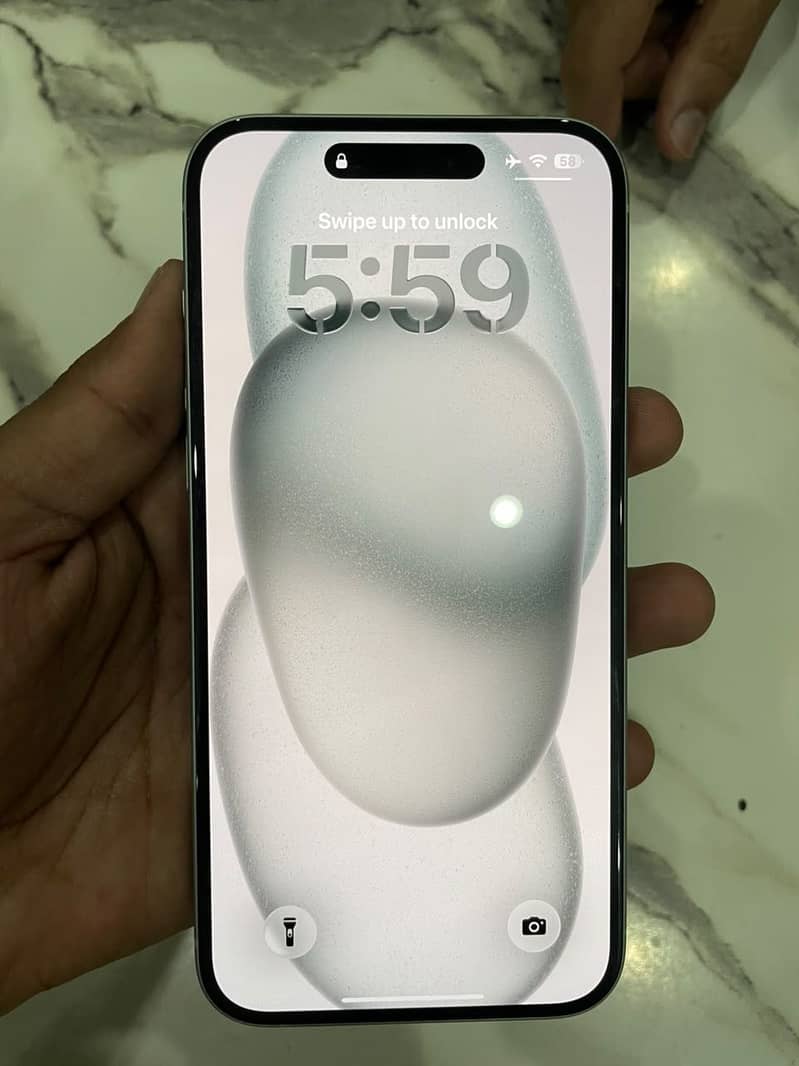 Apple iPhone 15 plus 1