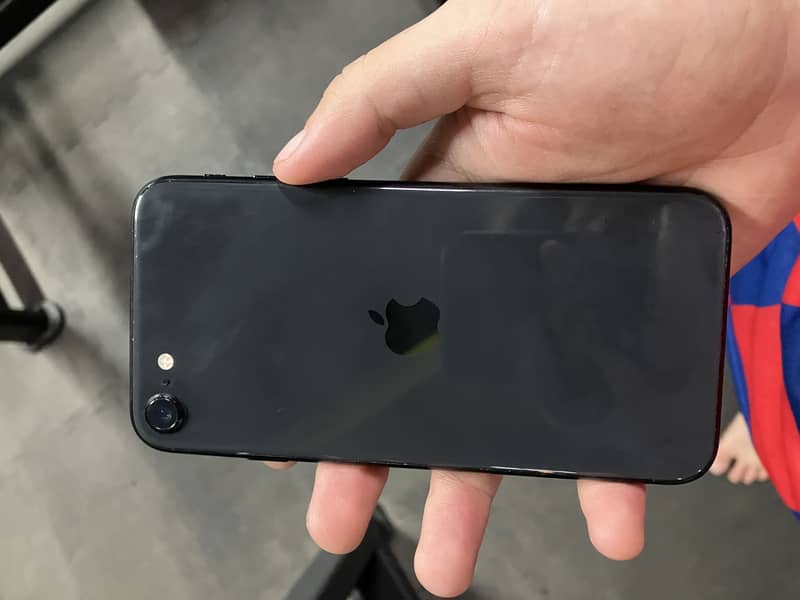 Apple iPhone SE 4