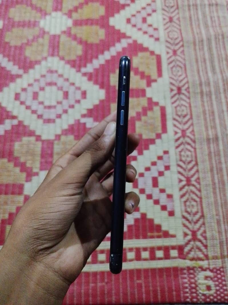 Apple iPhone XR 2