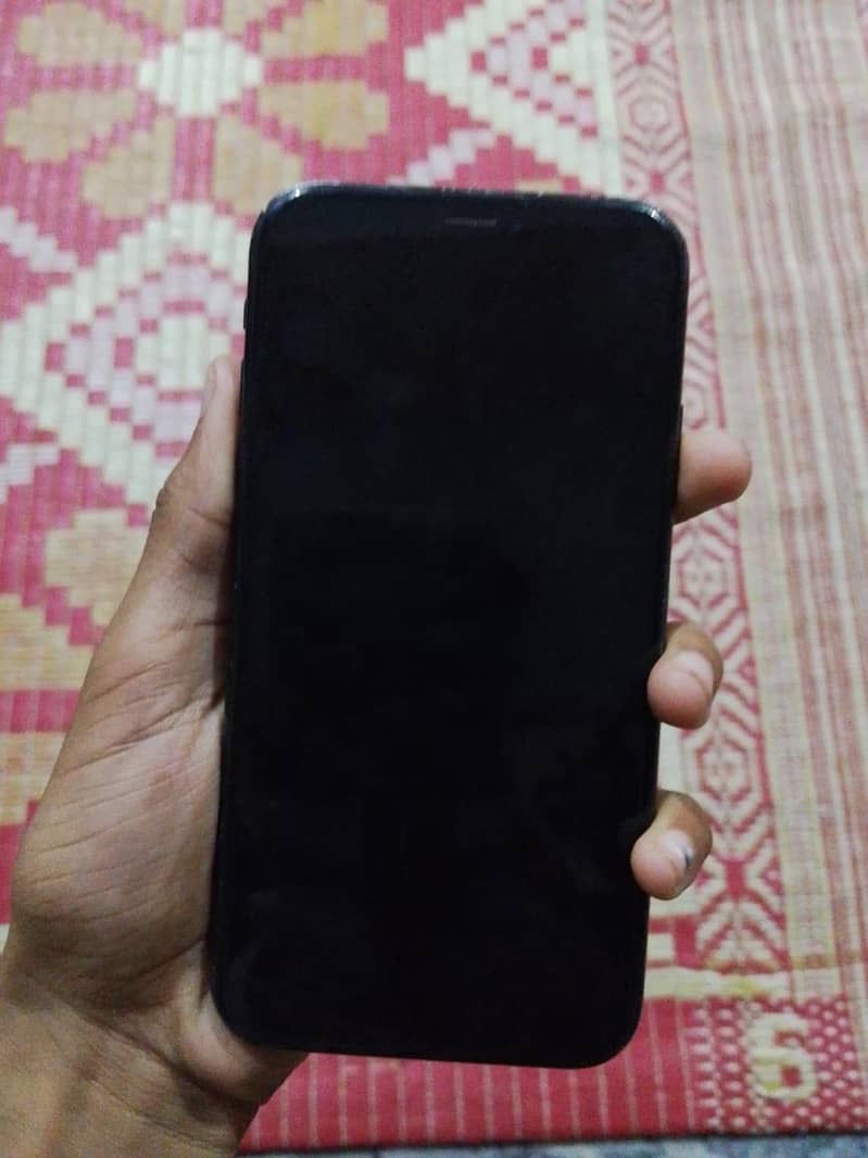 Apple iPhone XR 6