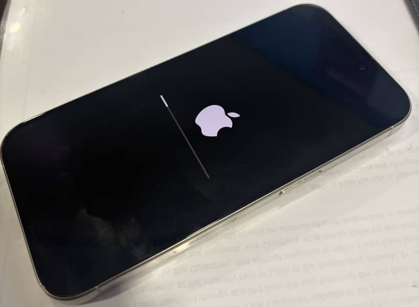 Apple iPhone 15 Pro 0