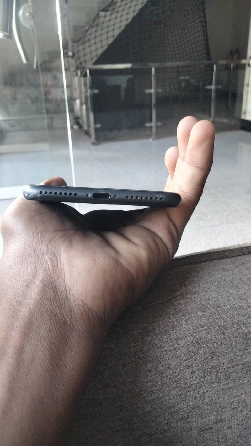 iPhone 8plus 2