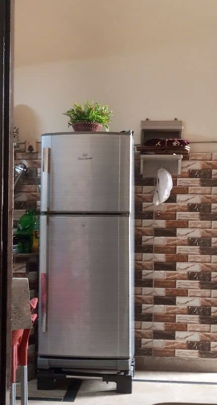 Dawlance Refrigerator 0