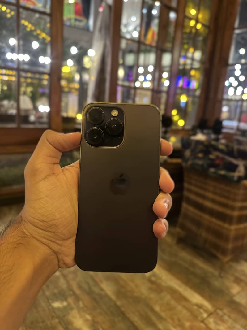 Apple iPhone 14 Pro Max 6