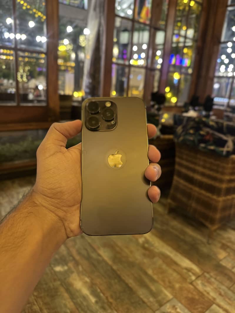 Apple iPhone 14 Pro Max 7