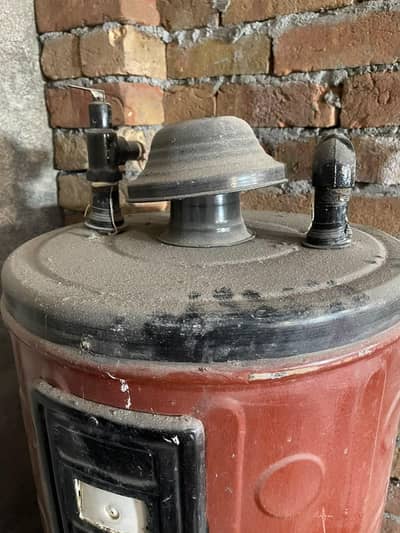 gyser for sale used in working condition