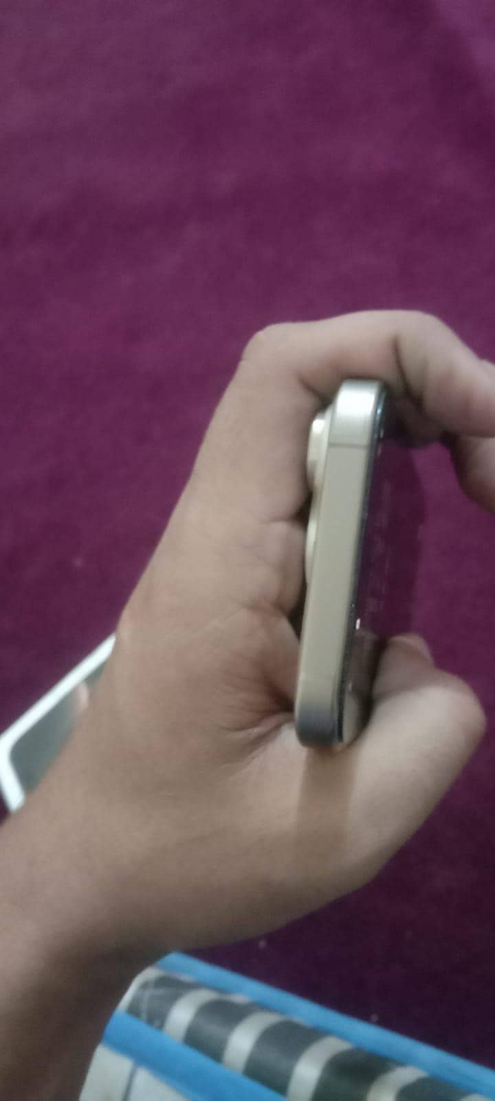 Apple iPhone 16 Pro 3