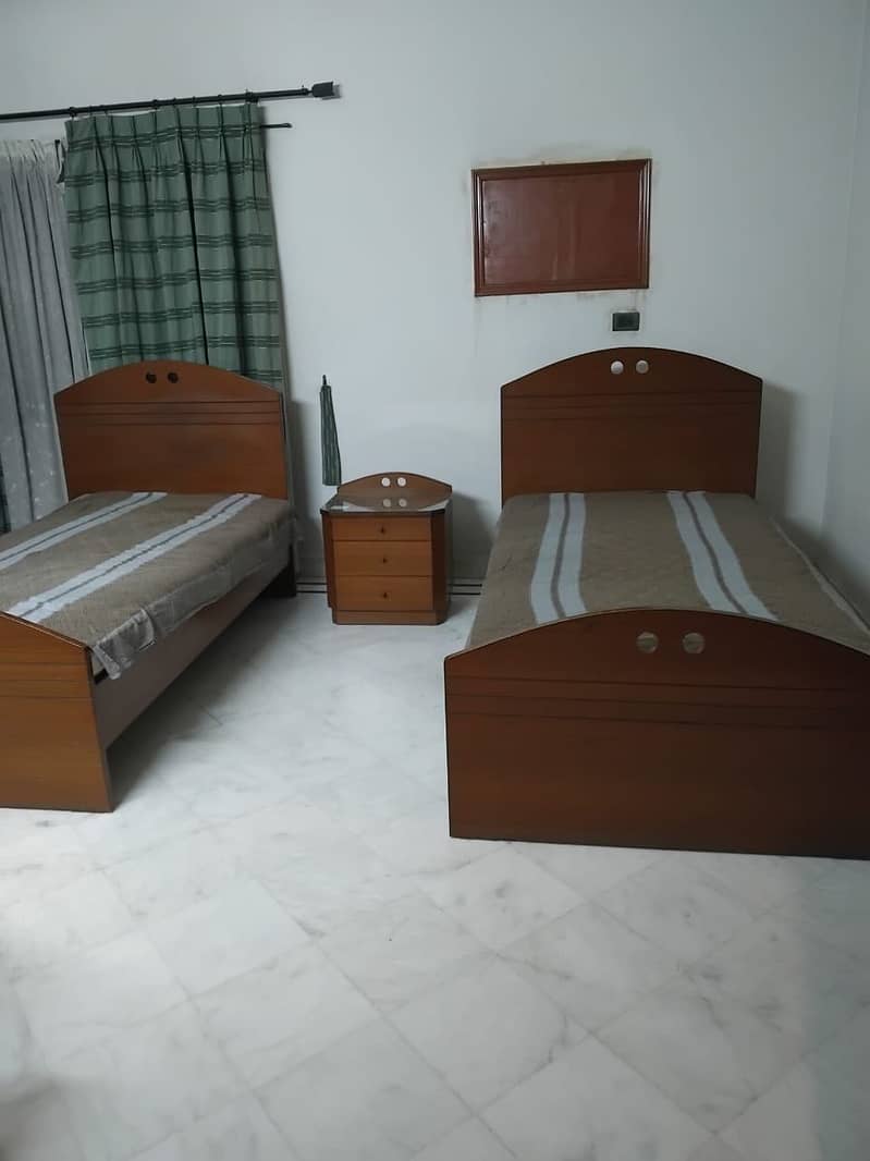 Single bed and Soofa 8