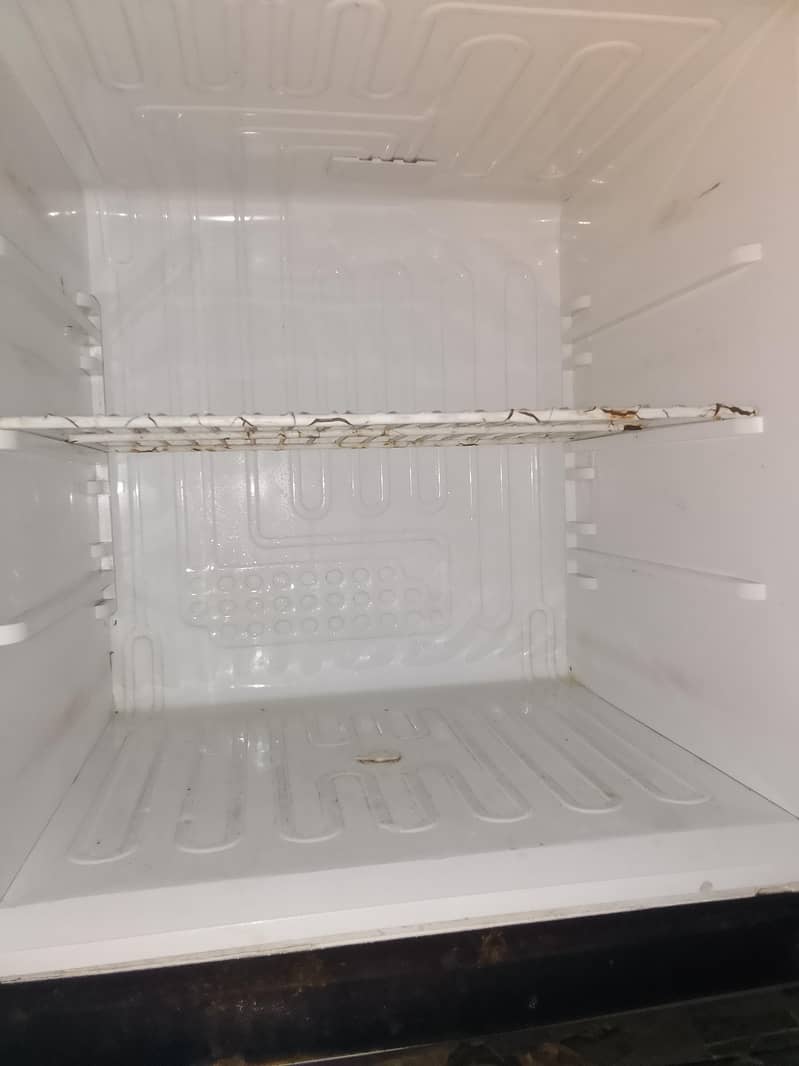 Refrigerator 1