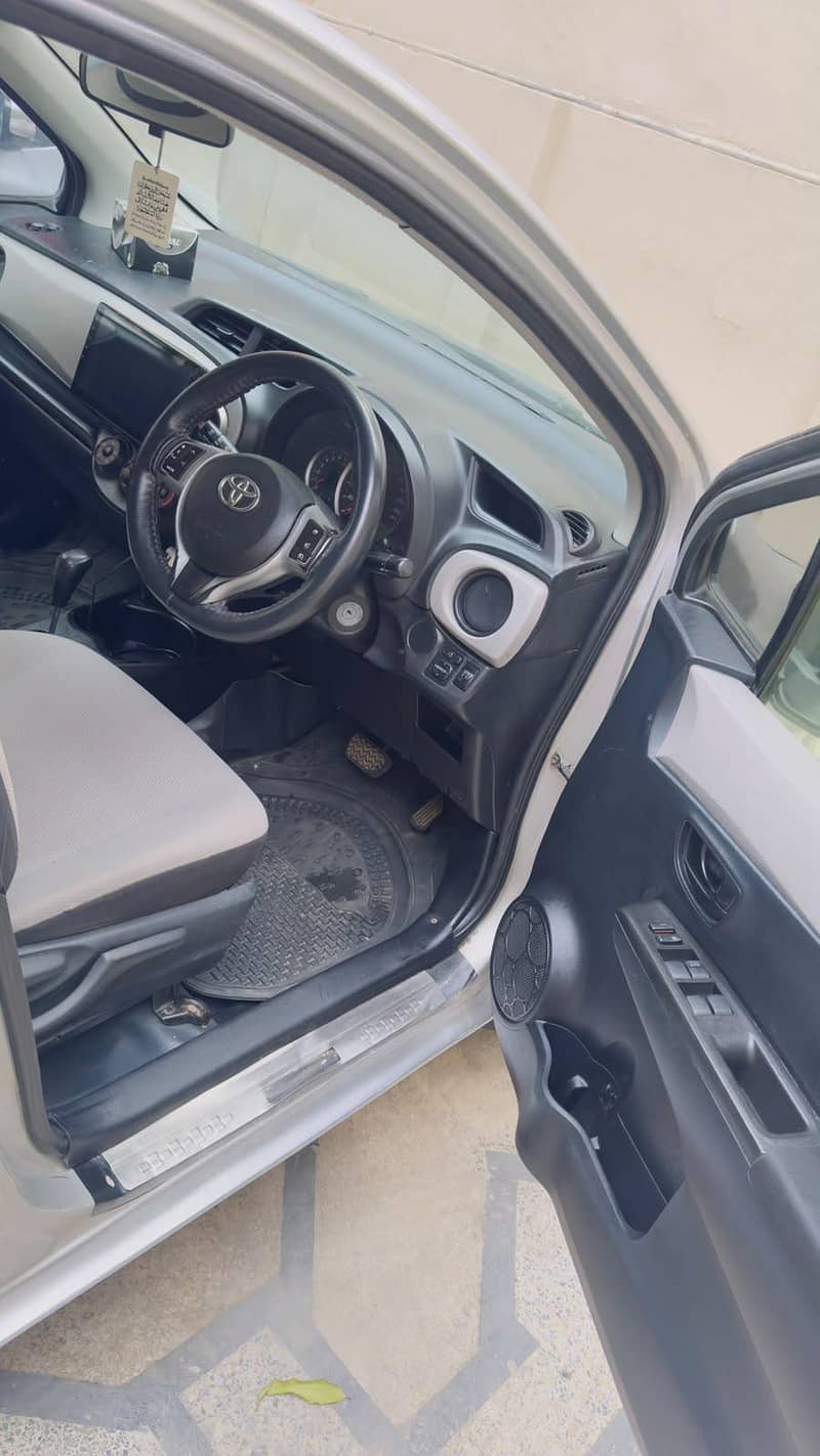 Toyota Vitz 2011 8