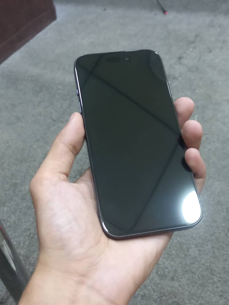 Apple iPhone 15 Pro 1