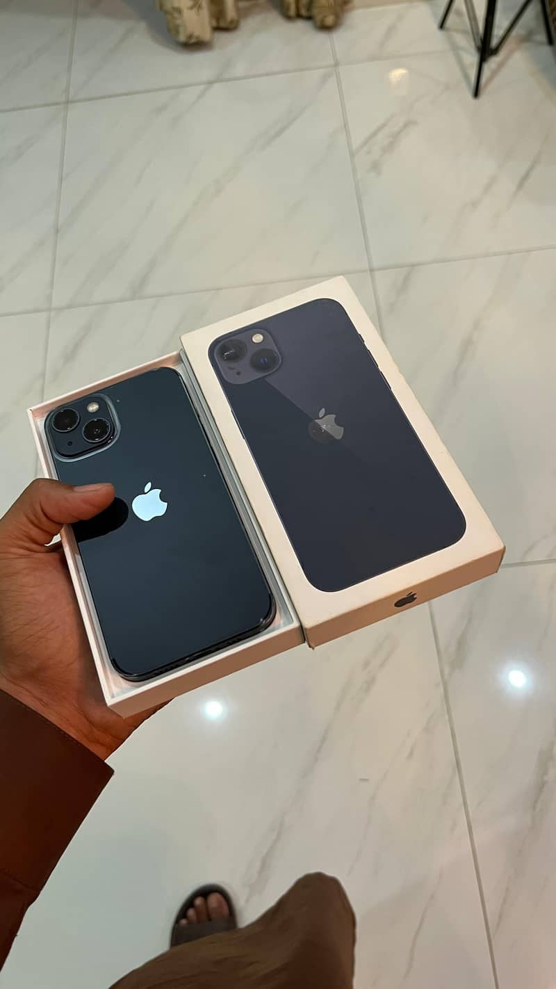 Apple iPhone 13 5