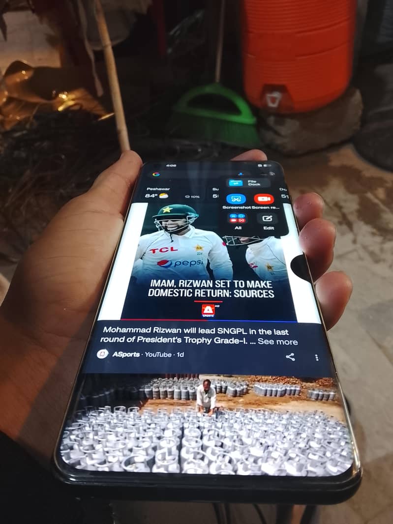 One Plus 10 Pro 6