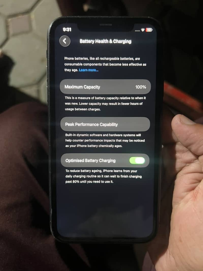 Apple iPhone 11 4