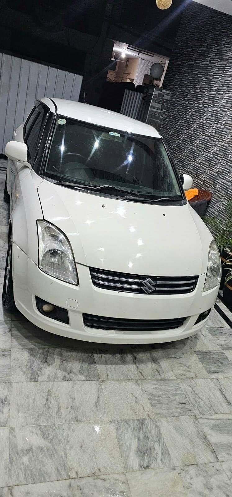 Suzuki Swift 2012 1