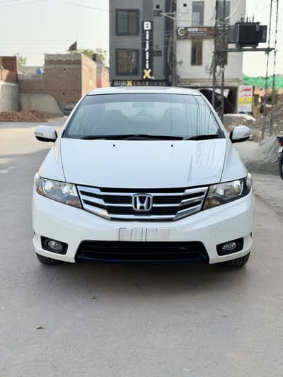 Honda City Aspire 2015 in genuine condition