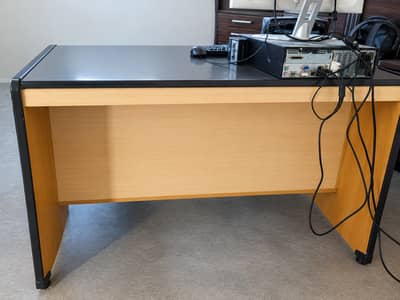 Used Office Computer Table / Study Desk for Sale – Good Condition