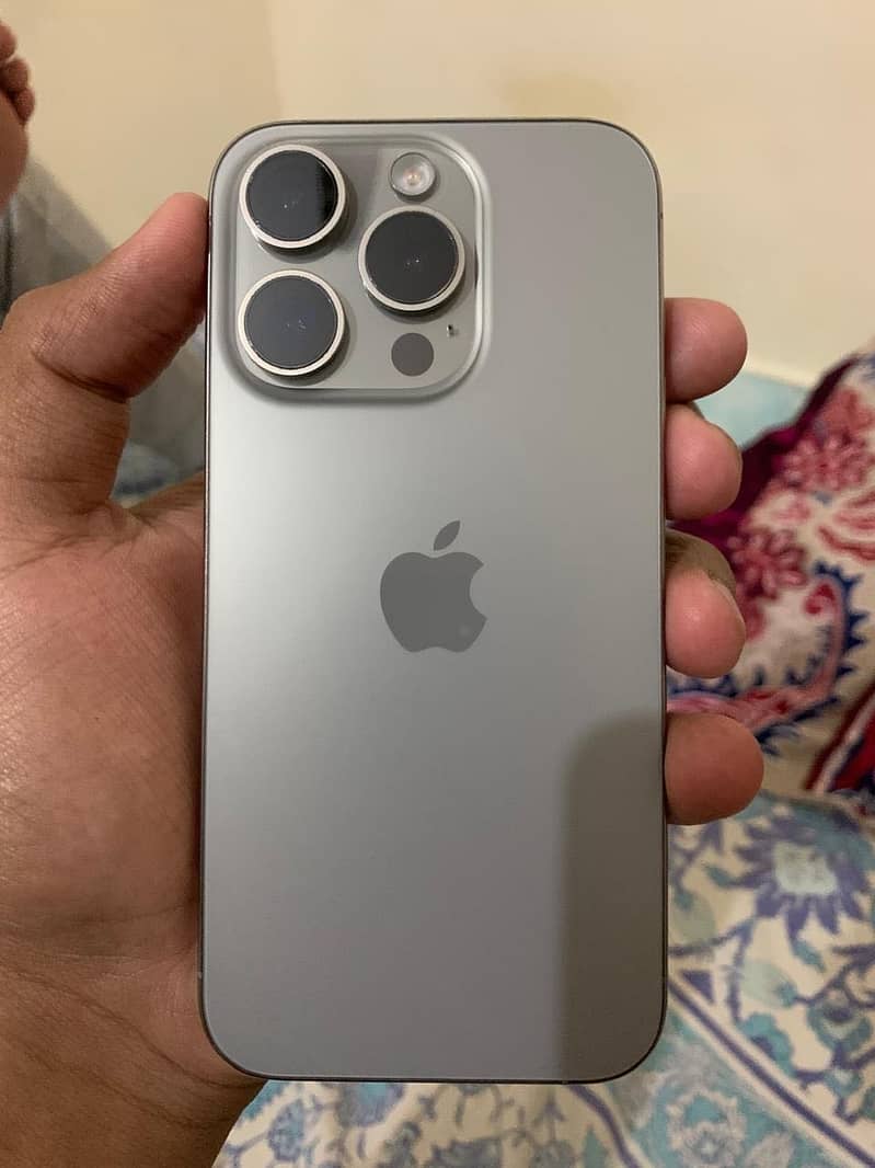 Apple iPhone 15 Pro 1