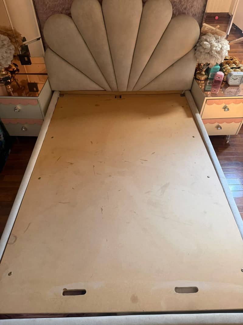 single bed 0