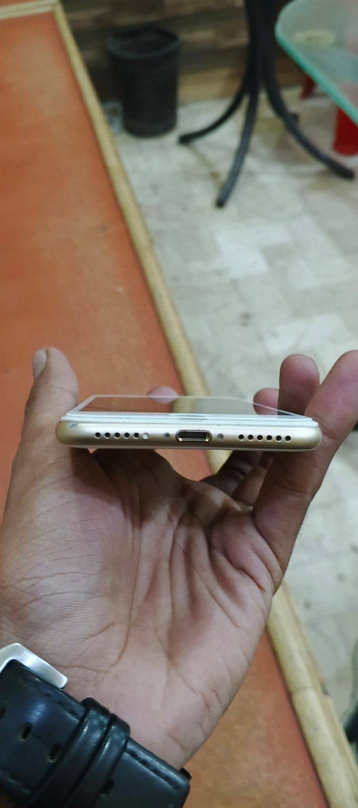 Apple iPhone 7 1