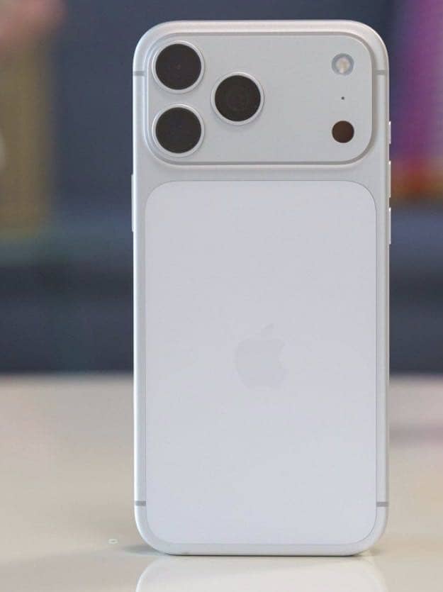 Apple iPhone 17 Pro Max 4
