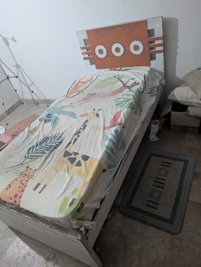Single Bed With Mattress