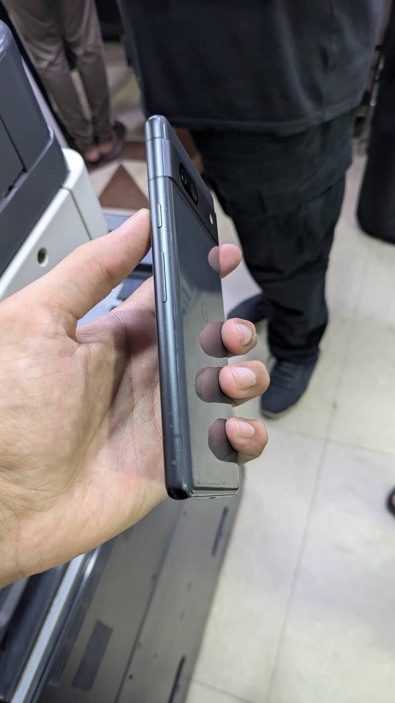 Google Pixel 7a 1