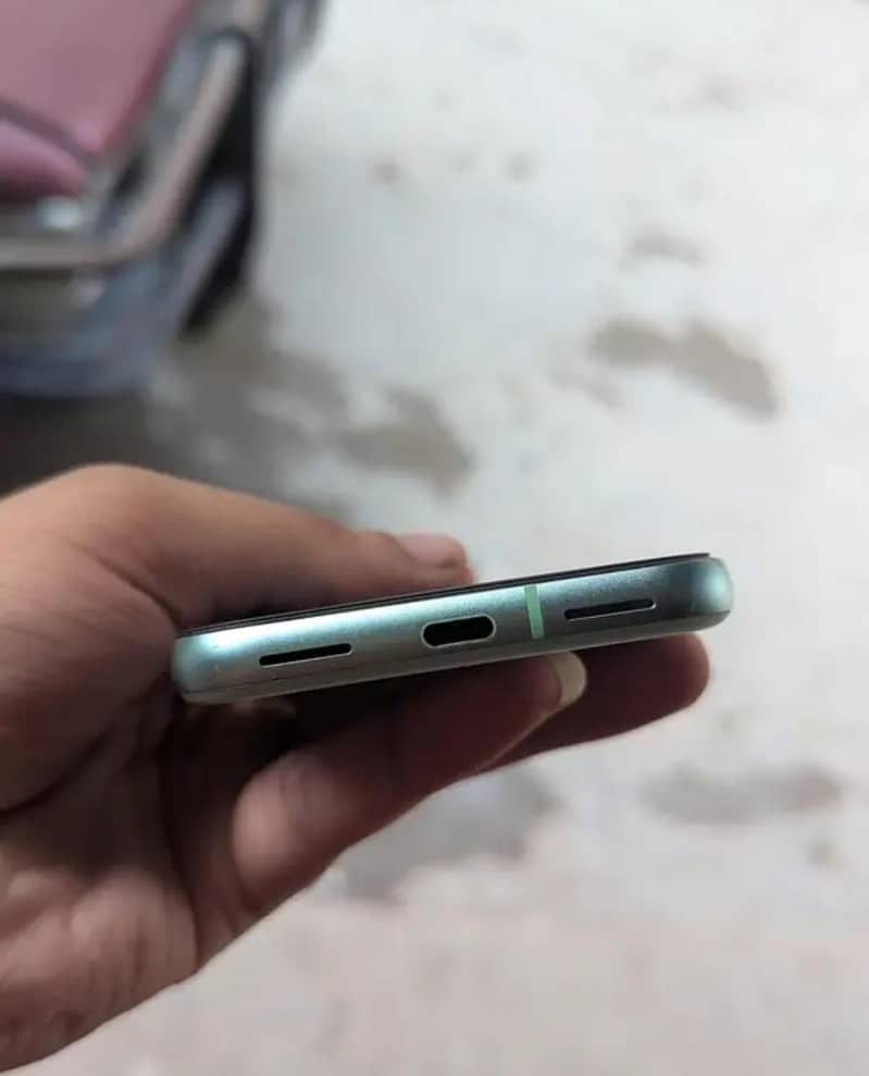 Google Pixel 8a 2