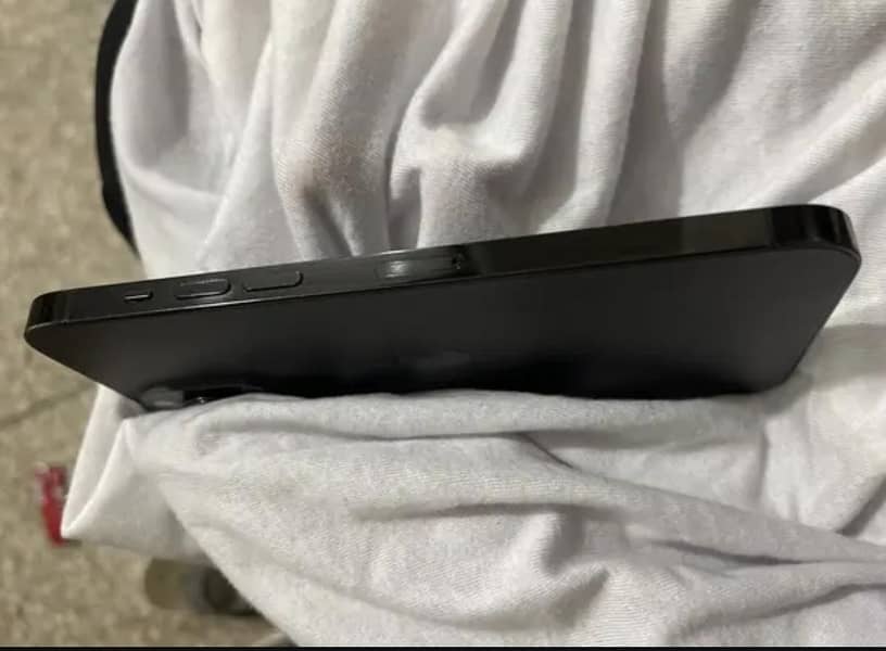 Apple iphone 14 pro max 1