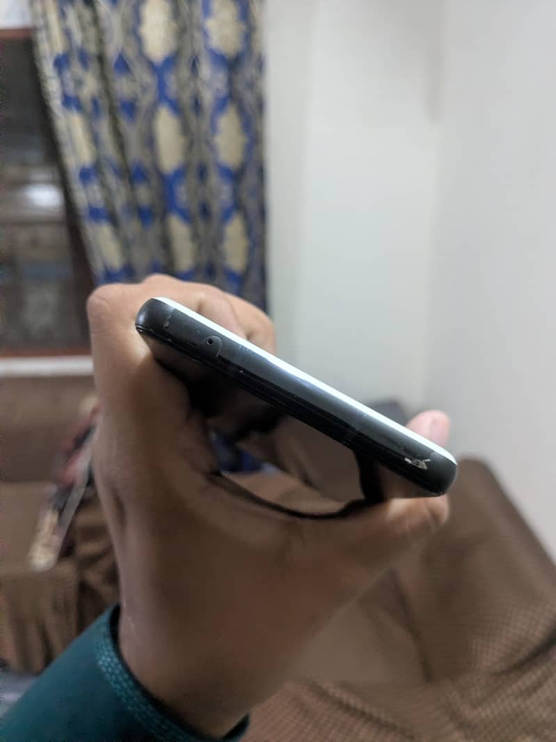 Google Pixel 6a 4