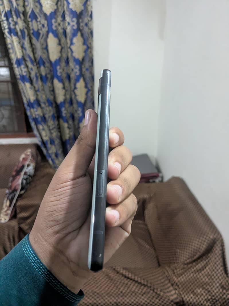 Google Pixel 6a 5