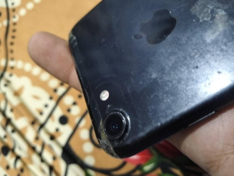 Apple iPhone 7 1