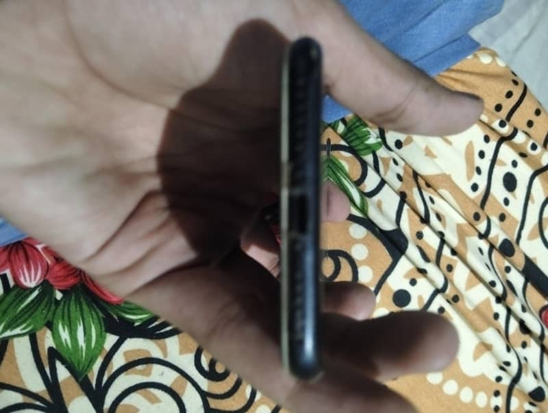Apple iPhone 7 2