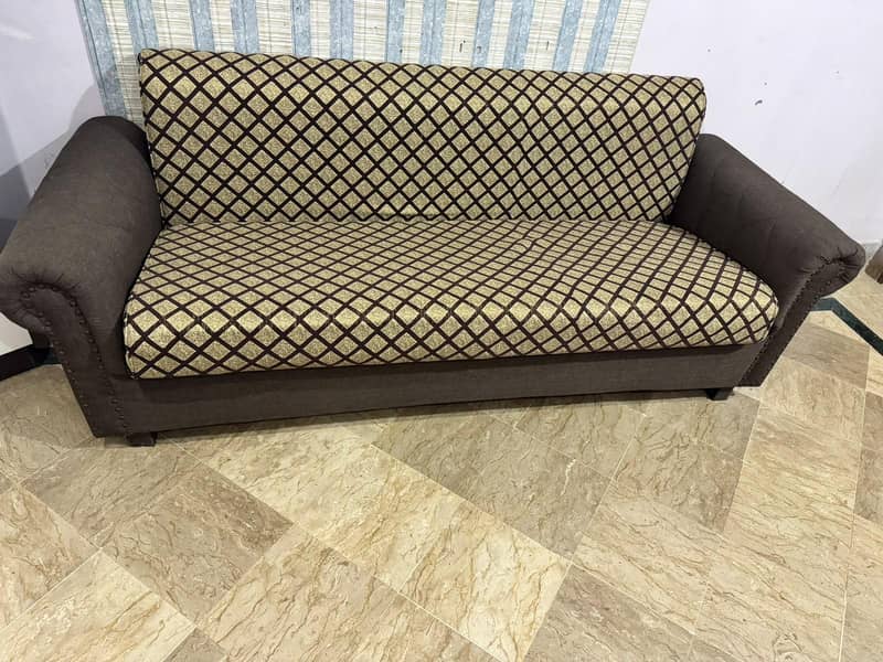 sofa cumbed with storage space 0