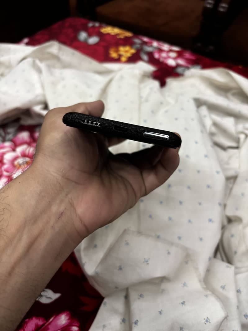 One Plus 7T panel dead back break 1