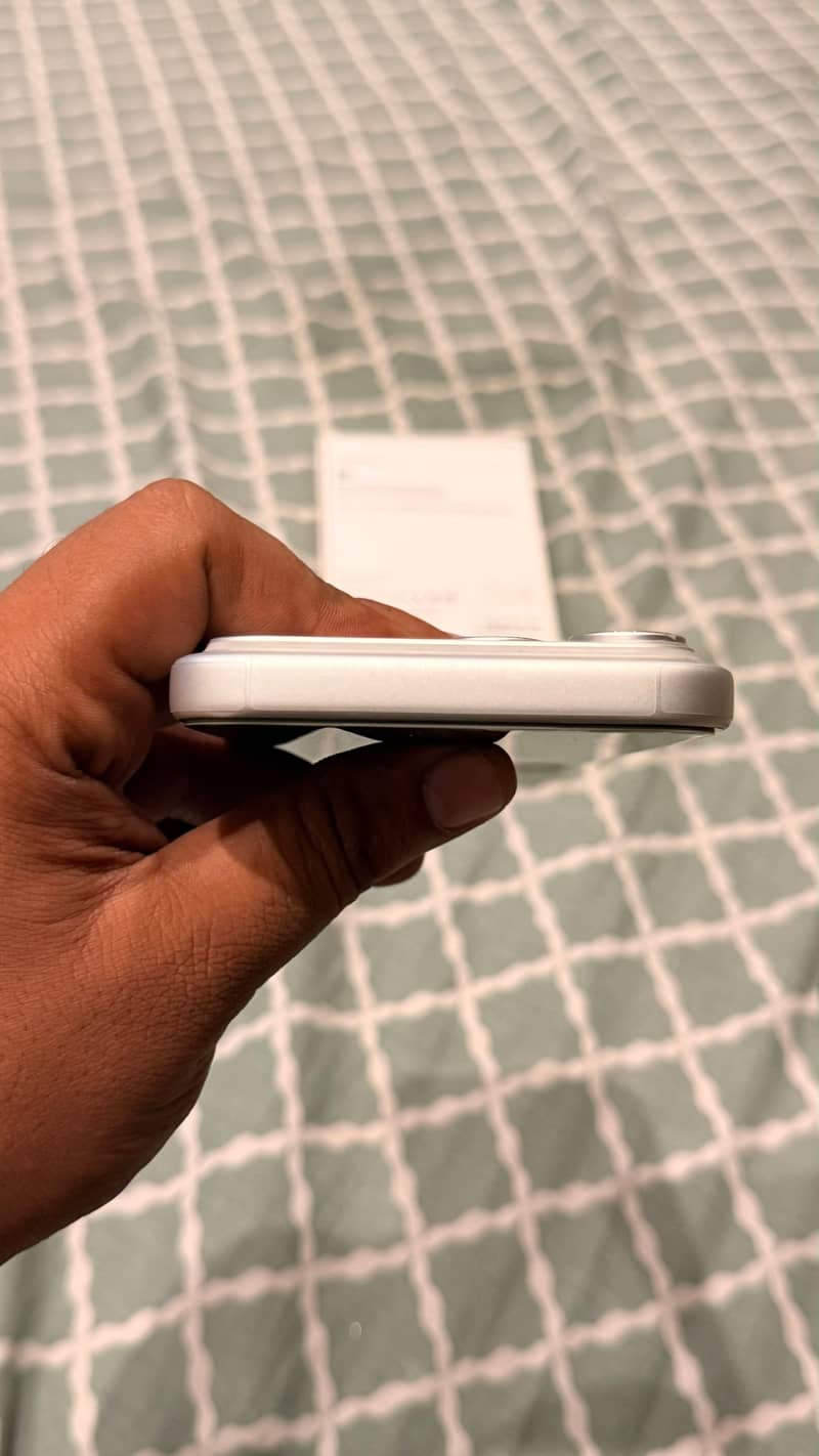 Apple iPhone 17 Pro Max 7