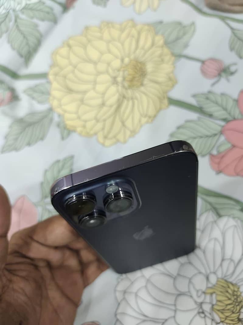 Apple iPhone 14 Pro Max 2