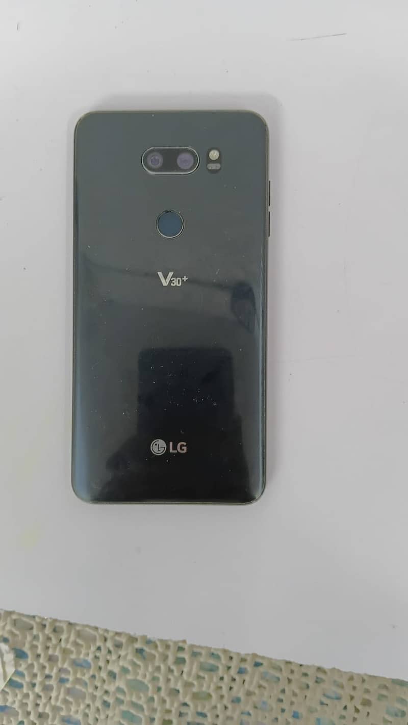 LG V30 Plus 0