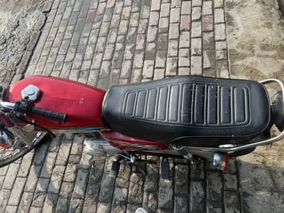 Honda 125 2018 model Red colour