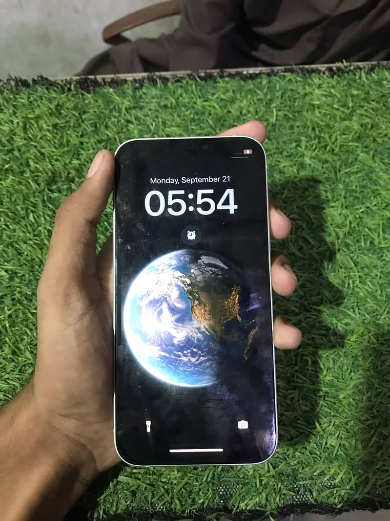 Apple iPhone 12 2