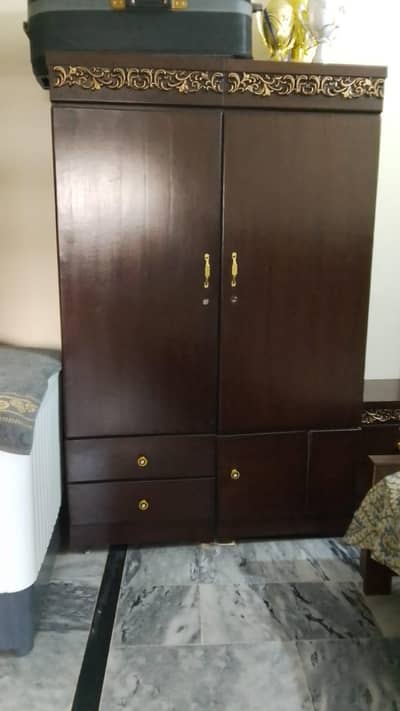 2 door Almirah + mirror dressing