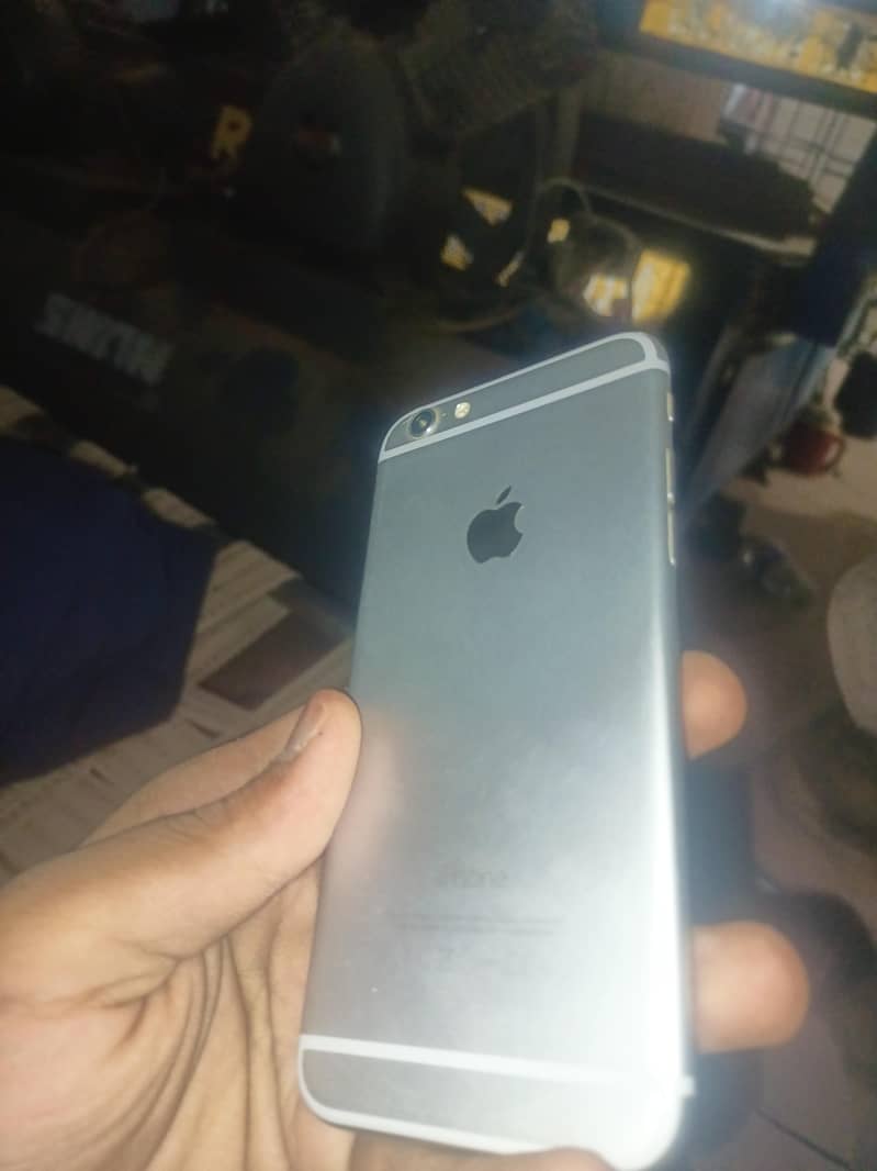 Apple iPhone 6 1